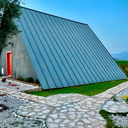 Hidden Paradise Garden *