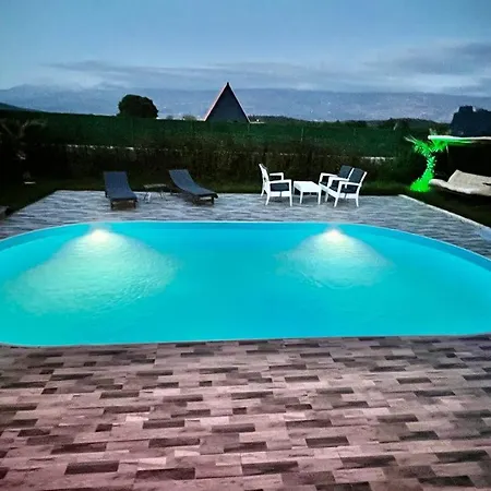 ヴィラ Hidden Paradise Garden フェティエ