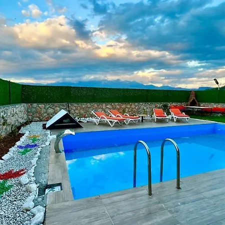 Hidden Paradise Garden ヴィラ フェティエ