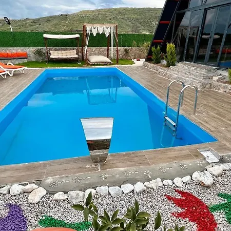 Hidden Paradise Garden * フェティエ