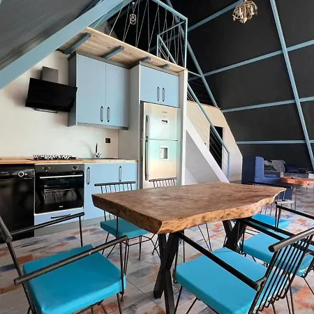 ヴィラ Hidden Paradise Garden フェティエ