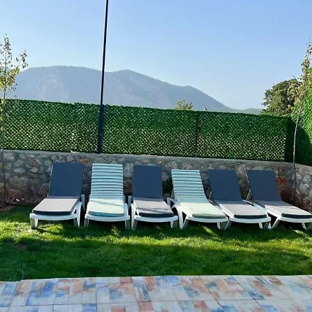 Hidden Paradise Garden Villa *