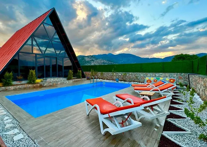 Hidden Paradise Garden