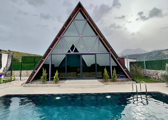 Hidden Paradise Garden Villa