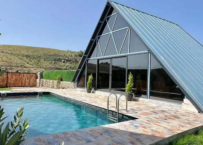 Hidden Paradise Garden Φετιγιέ