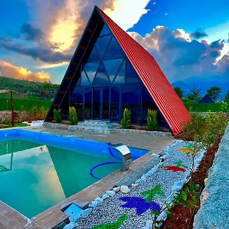 Hidden Paradise Garden Φετιγιέ